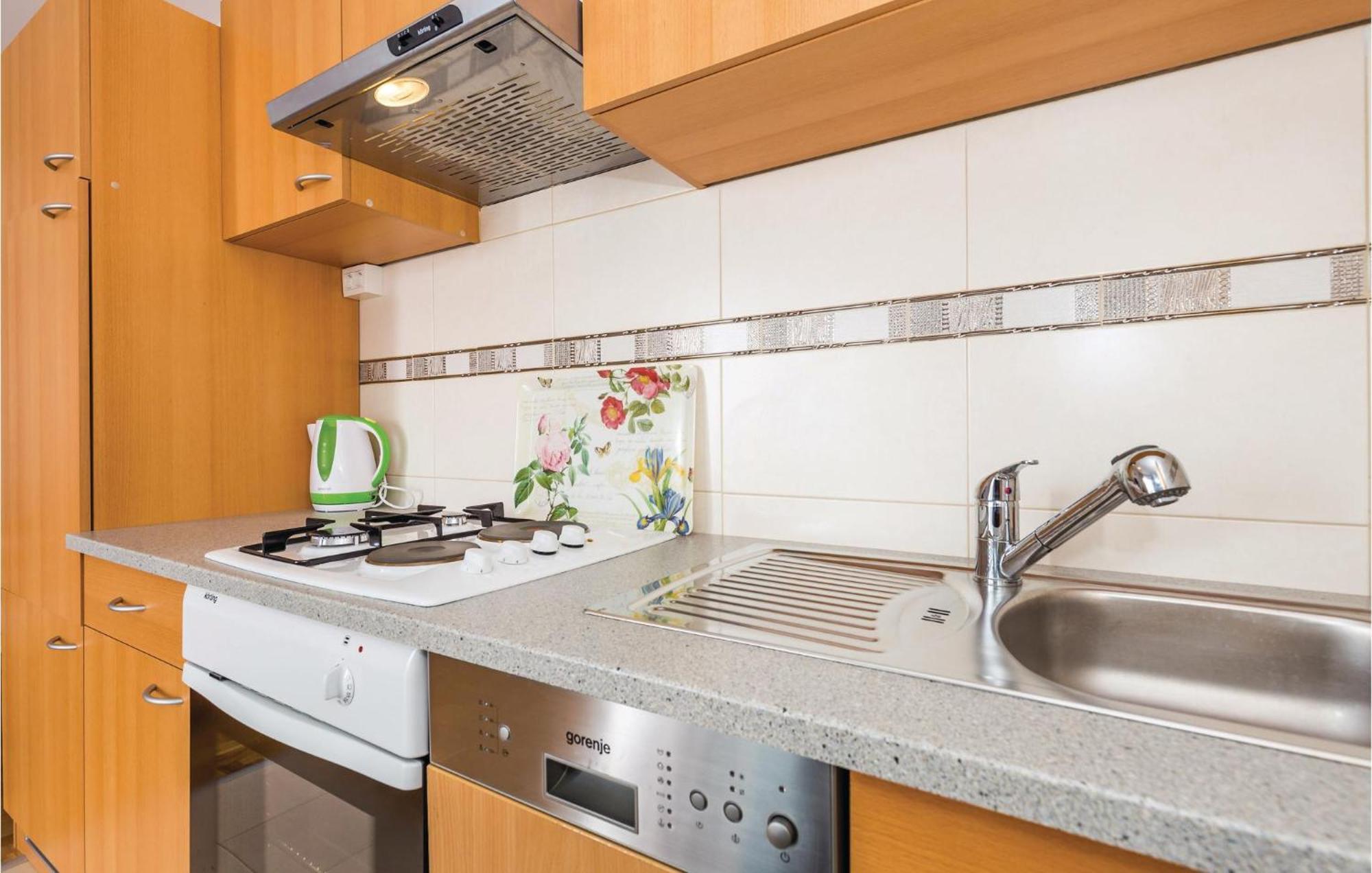 Stunning Apartment In Mošćenička Draga Exterior foto